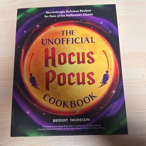 The Unofficial Hocus Pocus Cookbook by Bridget Thoreson - Great Condition